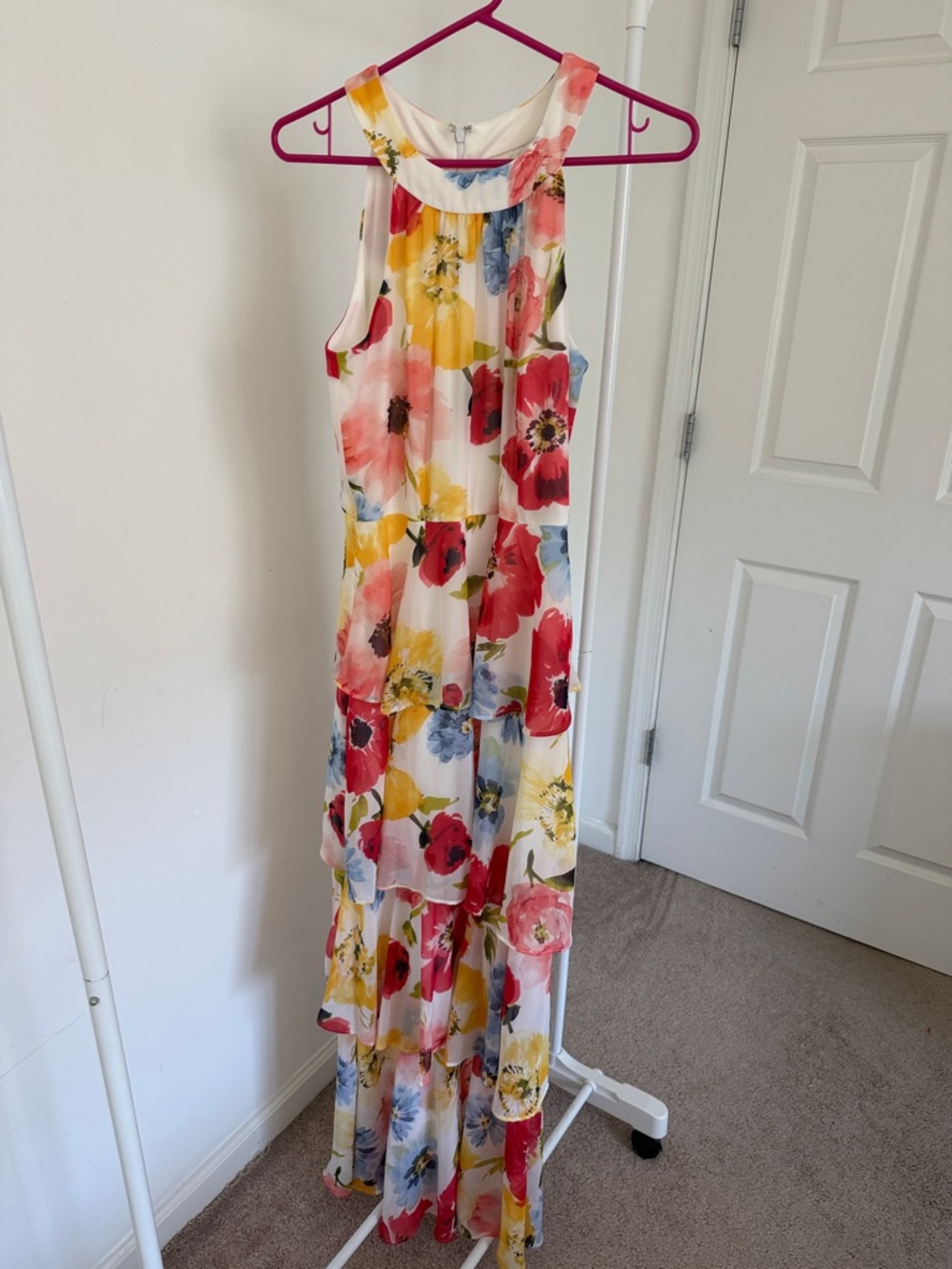 Floral tiered maxi dress size 6